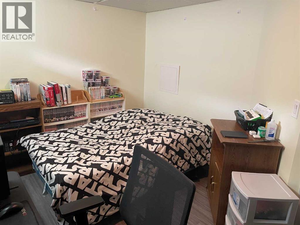 10705 111 Street Property Photo 13