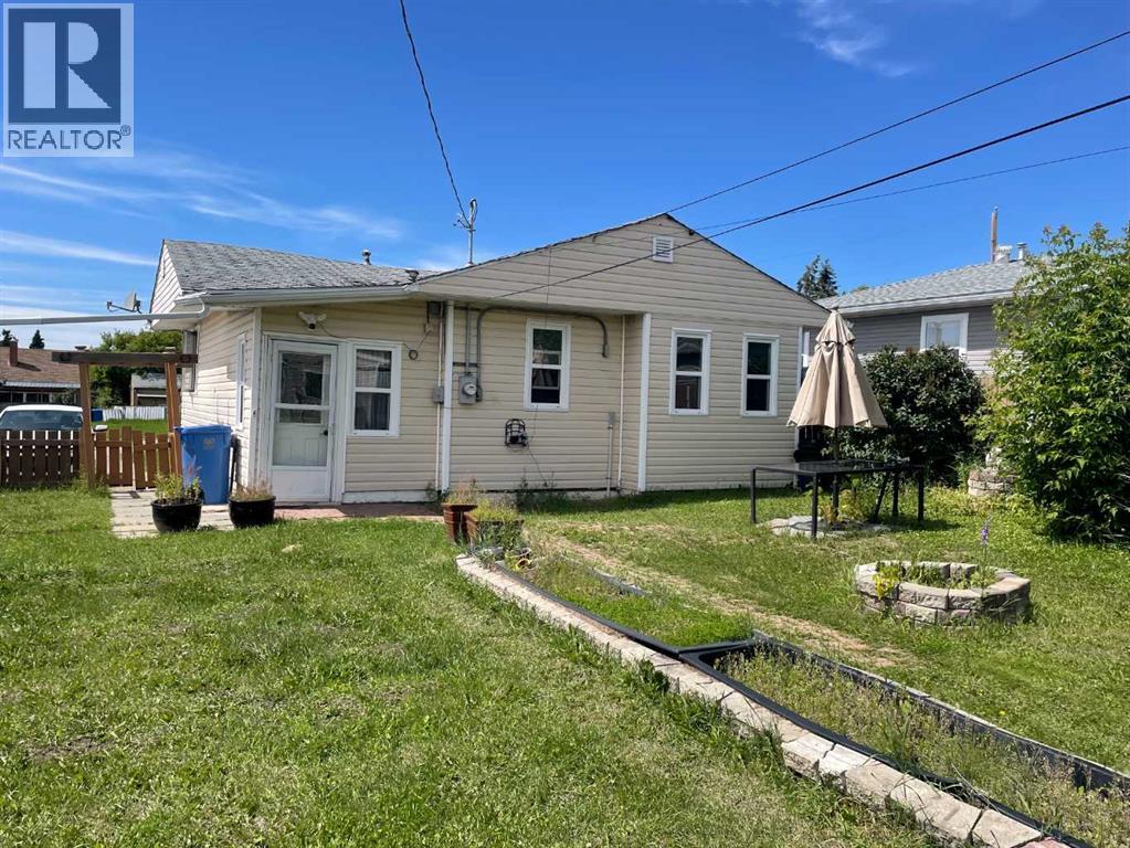 10705 111 Street Property Photo 18