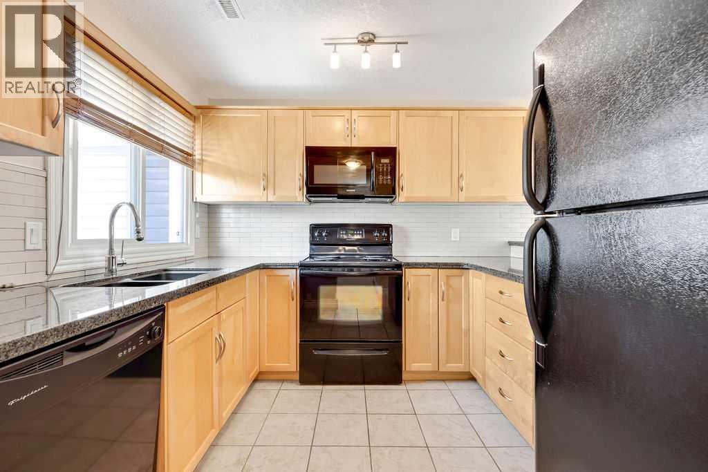66 Glamis Green Southwest Property Photo 14
