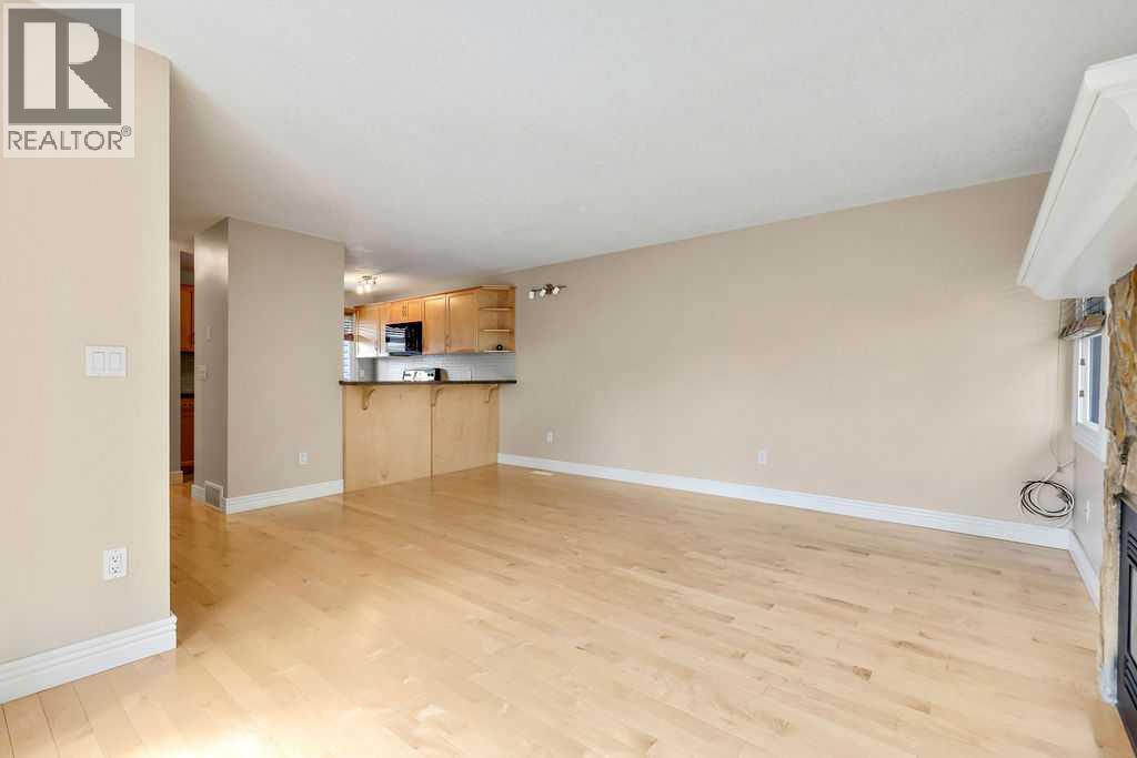 66 Glamis Green Southwest Property Photo 21
