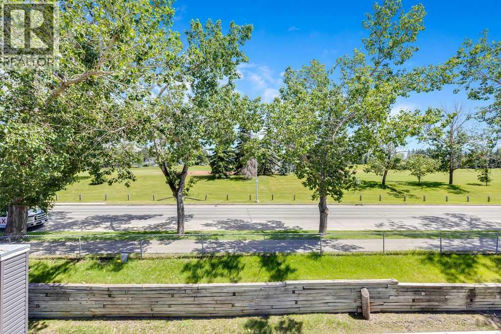 66 Glamis Green Southwest Property Photo 24