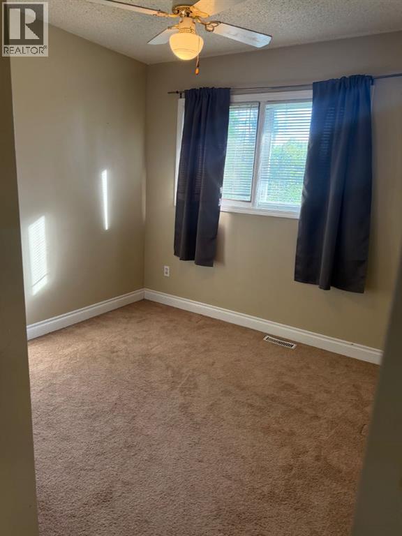 106 Ojibwa Place W Property Photo 15