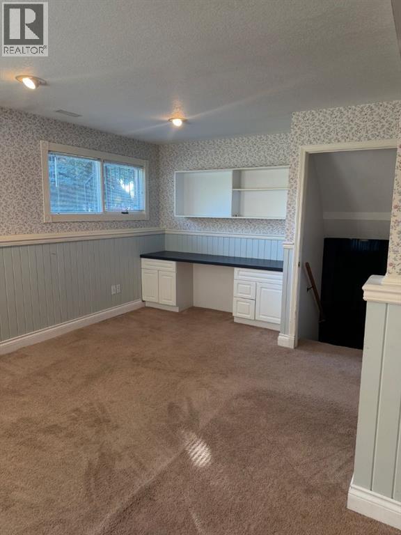 106 Ojibwa Place W Property Photo 25