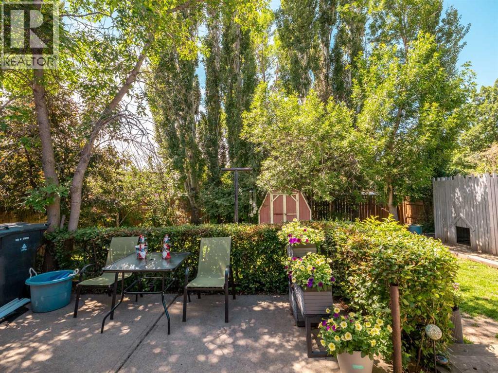 106 Ojibwa Place W Property Photo 33