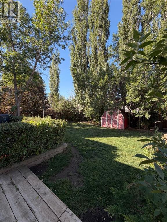 106 Ojibwa Place W Property Photo 39