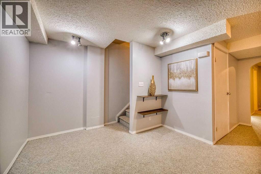 81 Prestwick Avenue Se Property Photo 27