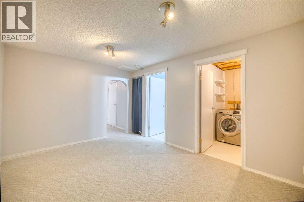 81 Prestwick Avenue Se Property Photo 30