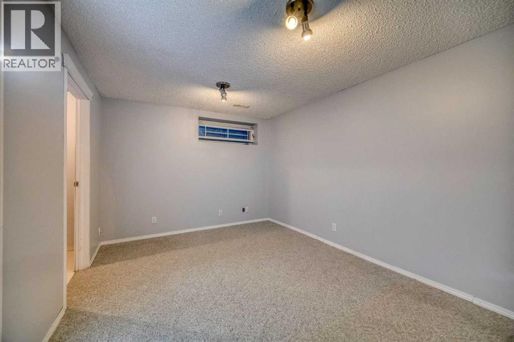 81 Prestwick Avenue Se Property Photo 31