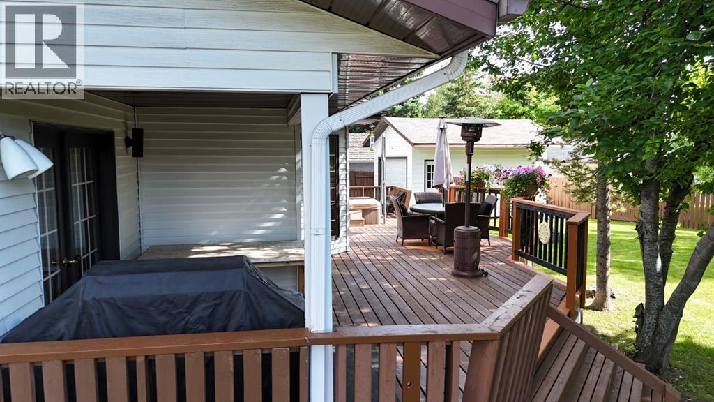 5245 16 Avenue Property Photo 13