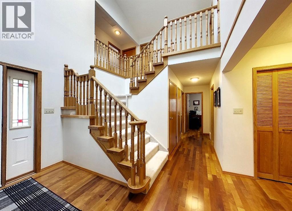 5245 16 Avenue Property Photo 14