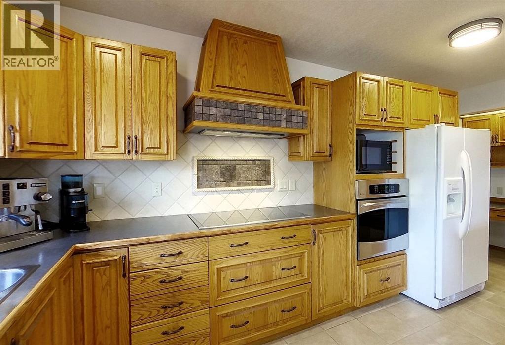 5245 16 Avenue Property Photo 17
