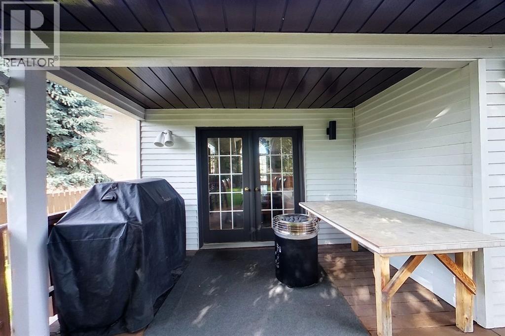 5245 16 Avenue Property Photo 30
