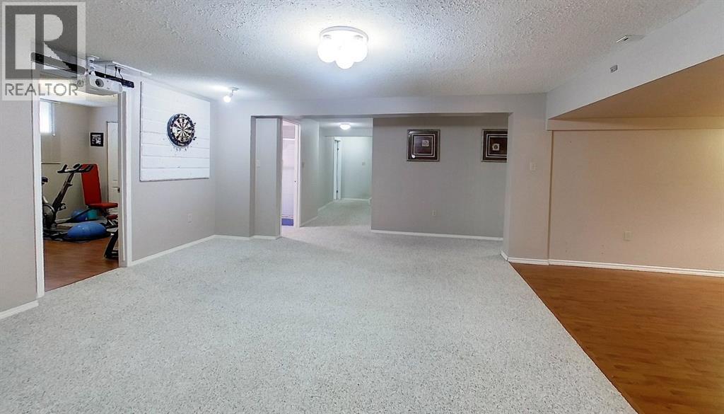 5245 16 Avenue Property Photo 42