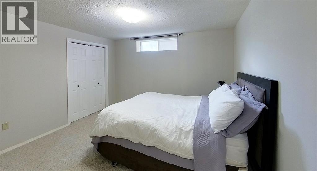 5245 16 Avenue Property Photo 45