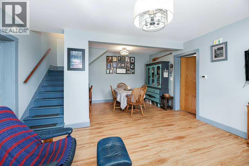 5003 48 Street Property Photo 27