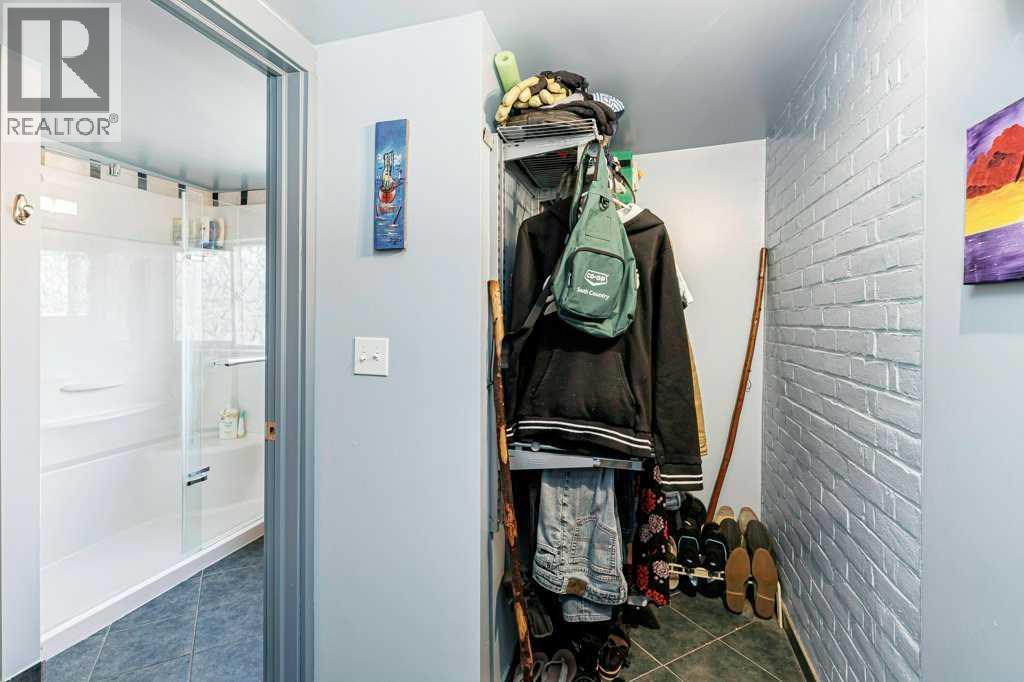 5003 48 Street Property Photo 30