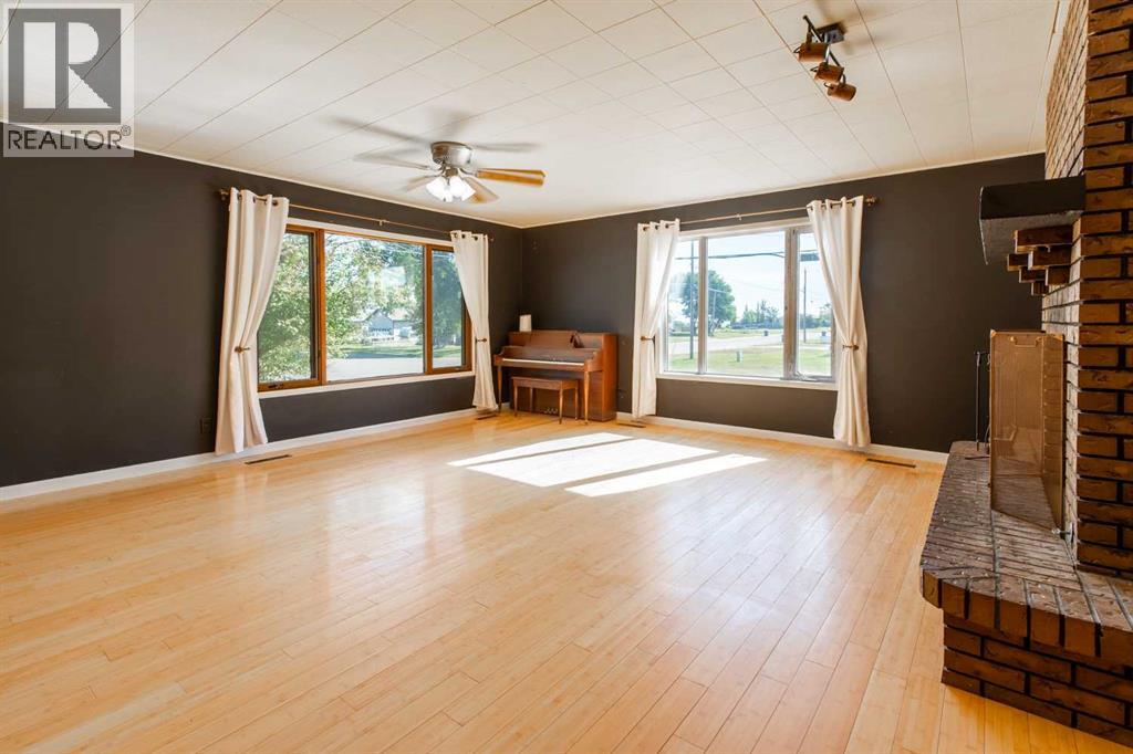 180 E 400 N Property Photo 2