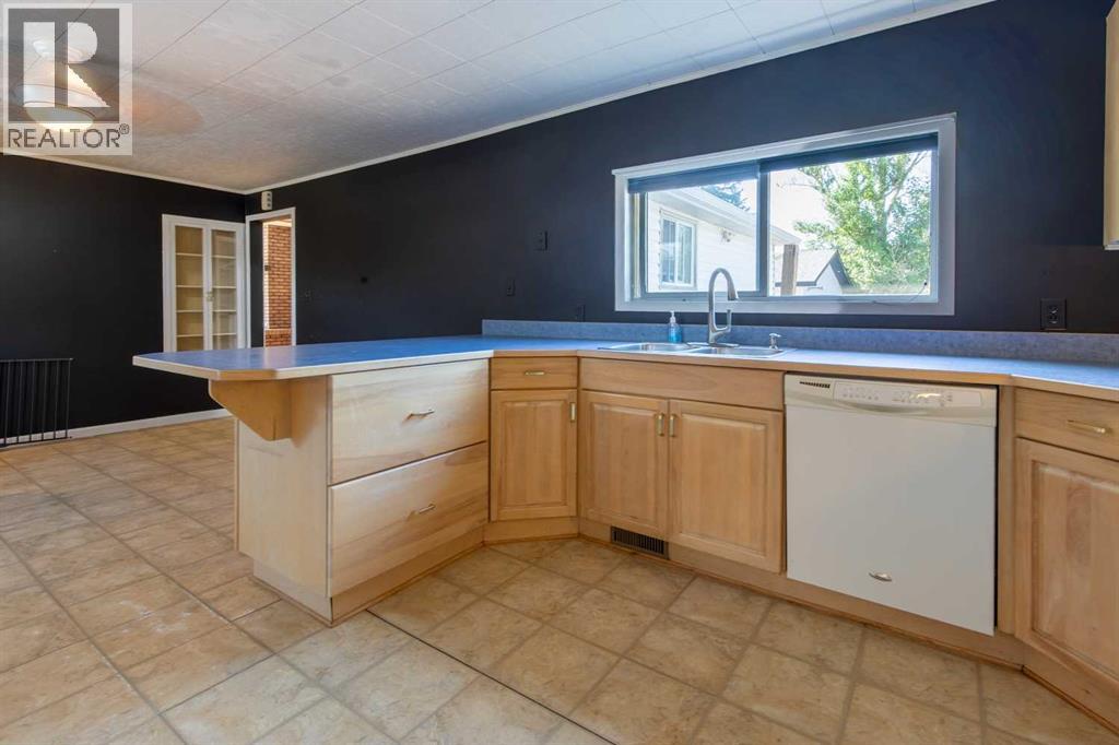 180 E 400 N Property Photo 11