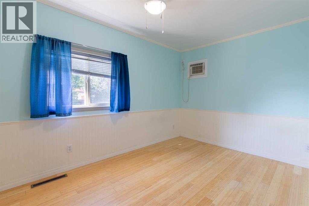 180 E 400 N Property Photo 14