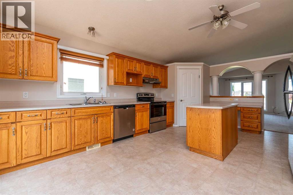 6601 39 Street Property Photo 8
