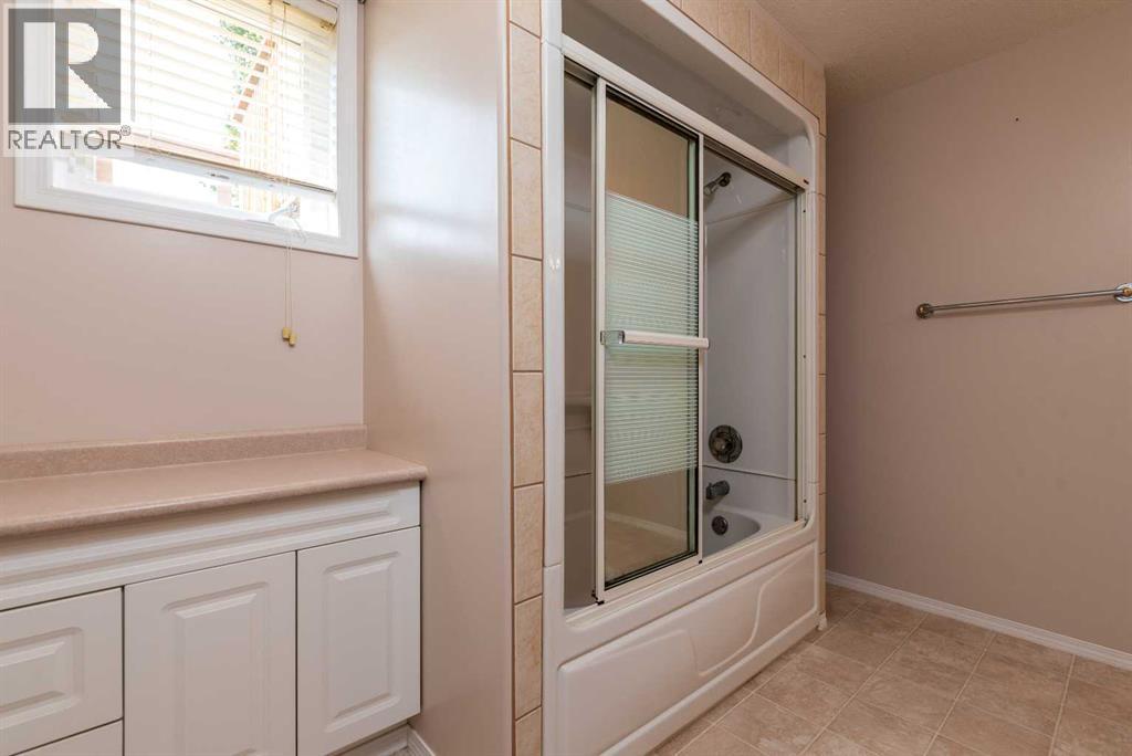 6601 39 Street Property Photo 29