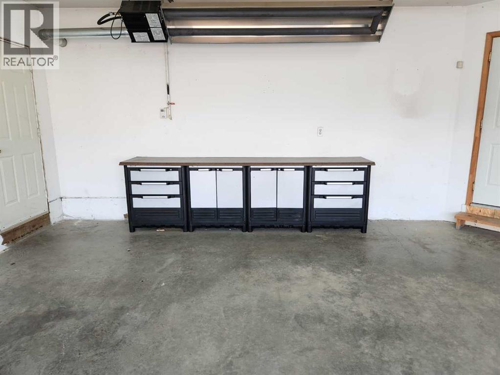 6601 39 Street Property Photo 43