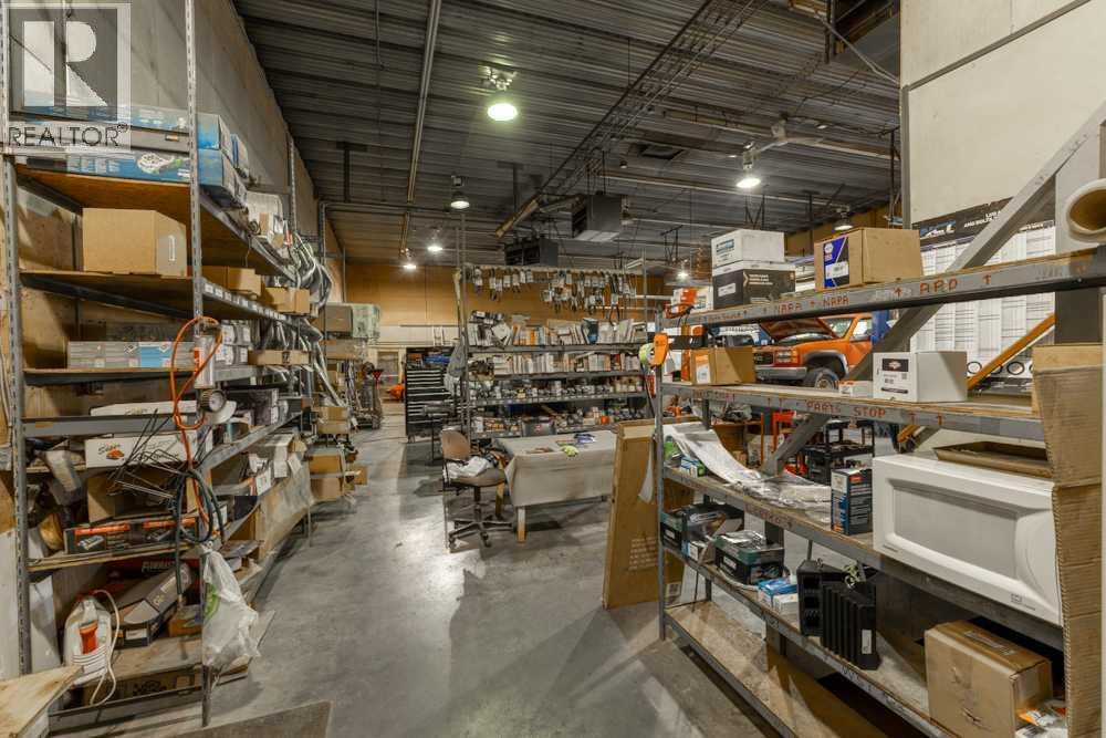 A2329223 Property Photo 14