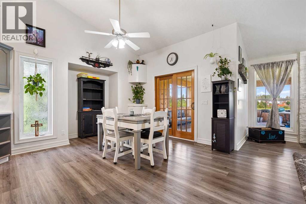 6 Park Circle Property Photo 14