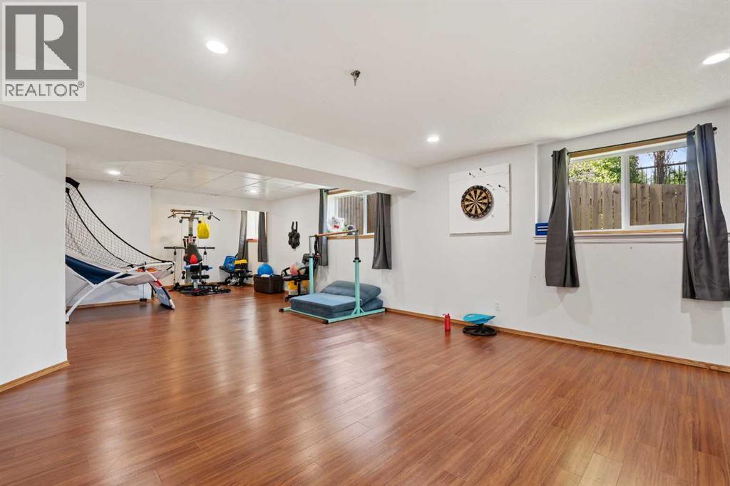6 Park Circle Property Photo 27