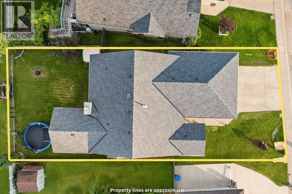 6 Park Circle Property Photo 33