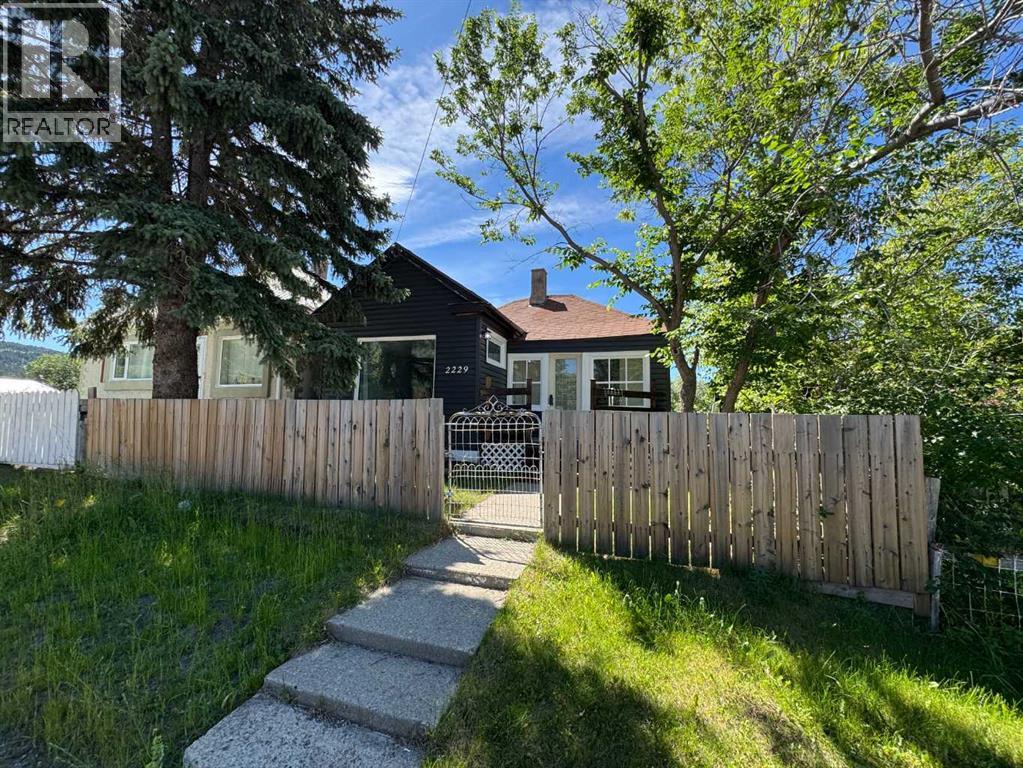 2229 210 Street Property Photo 3