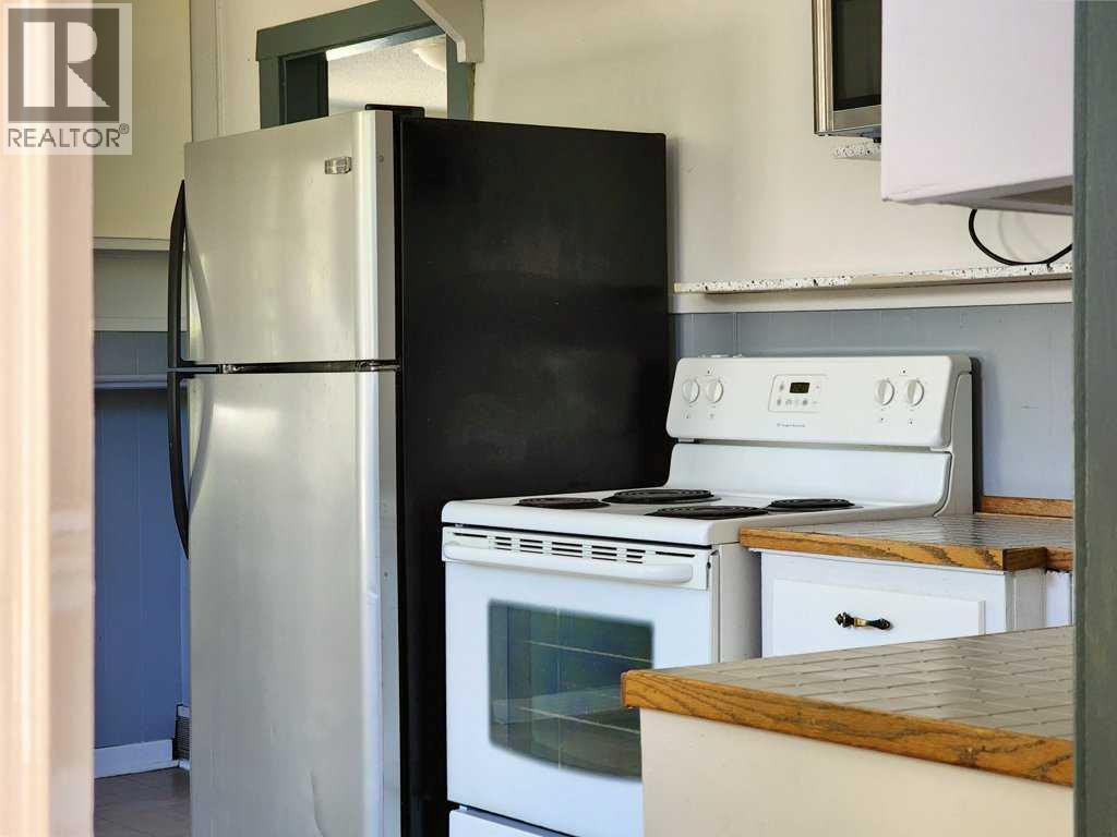 2229 210 Street Property Photo 9
