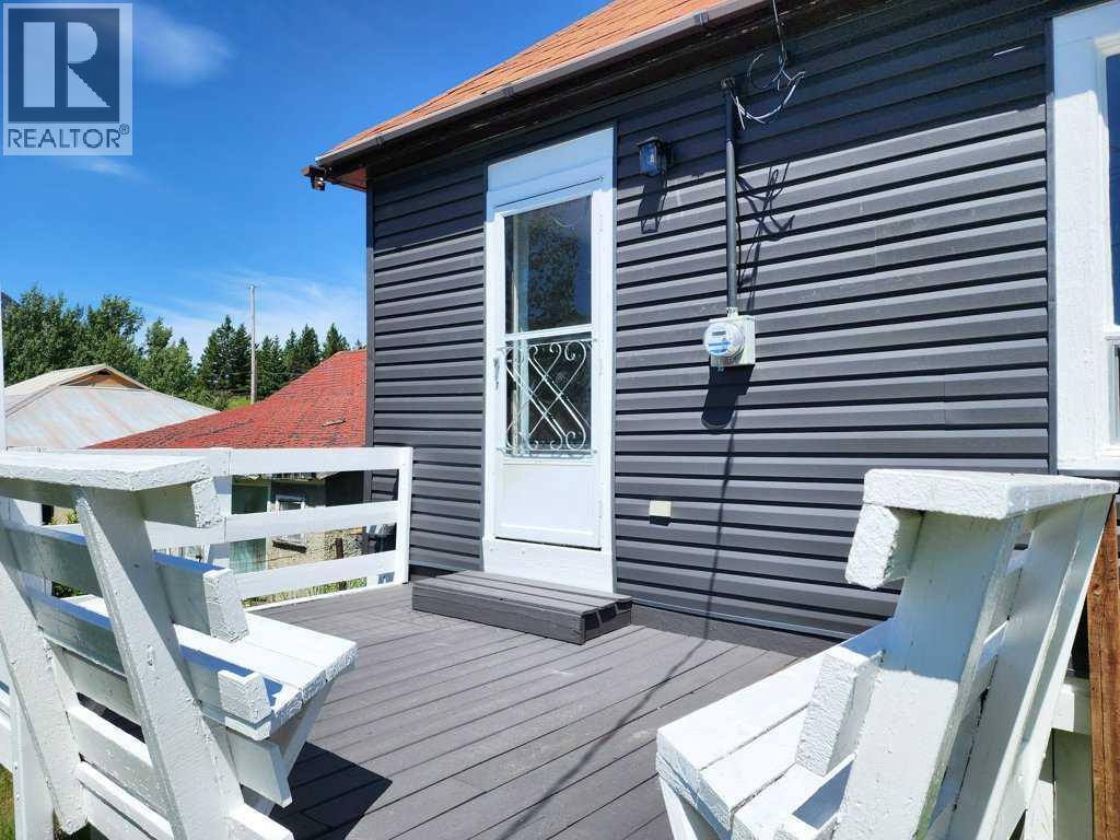 2229 210 Street Property Photo 24