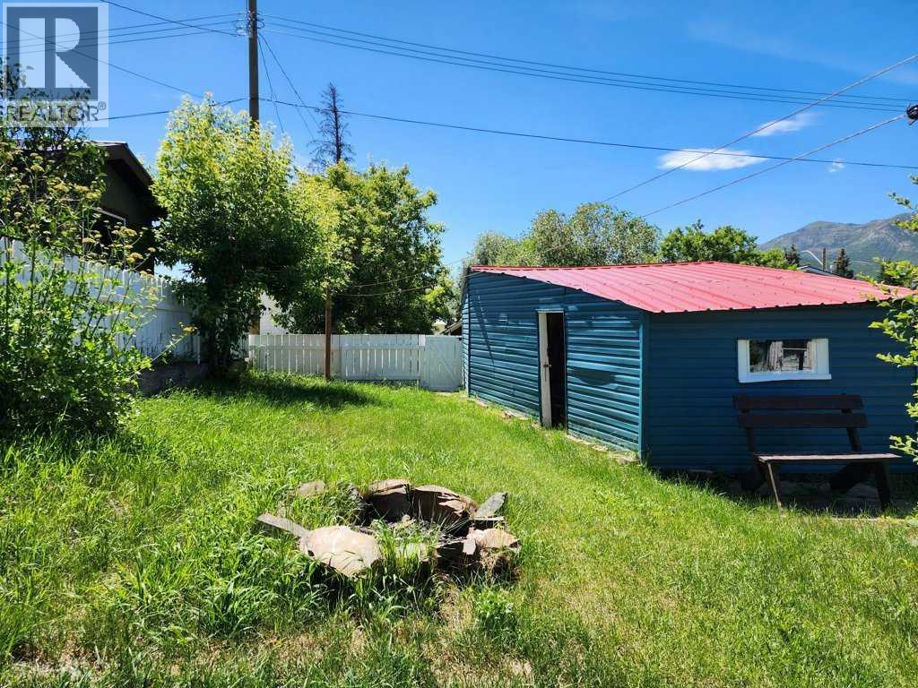 2229 210 Street Property Photo 25