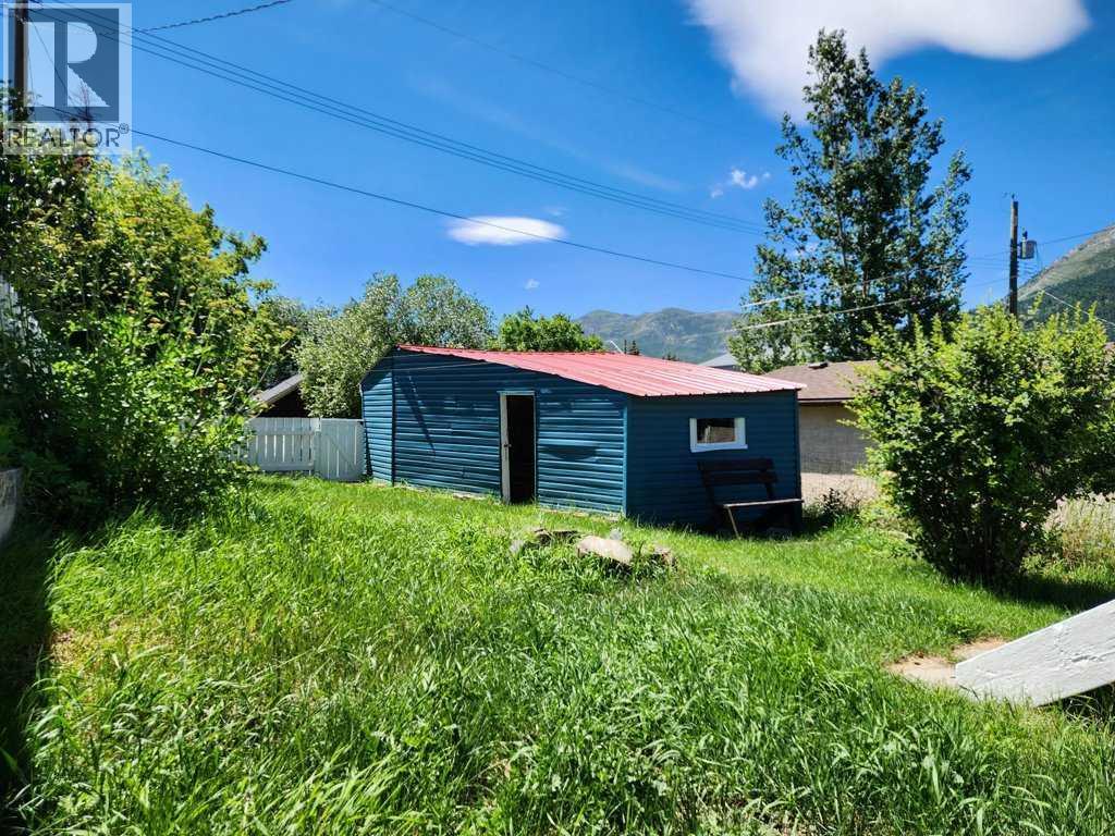 2229 210 Street Property Photo 26