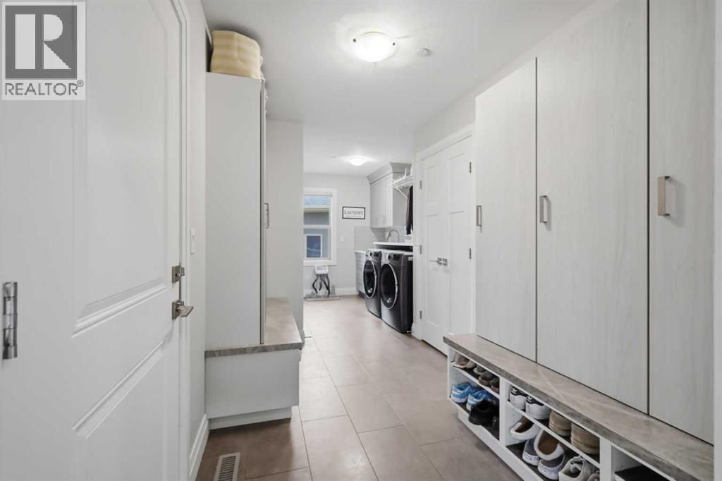 1 Meadow Close Property Photo 3