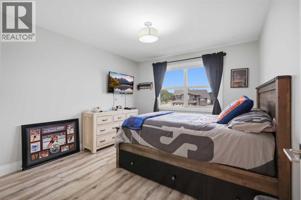 1 Meadow Close Property Photo 23