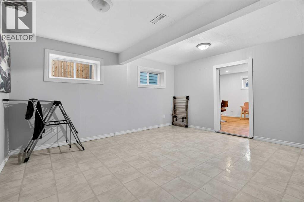 303 Woodside Place Property Photo 40