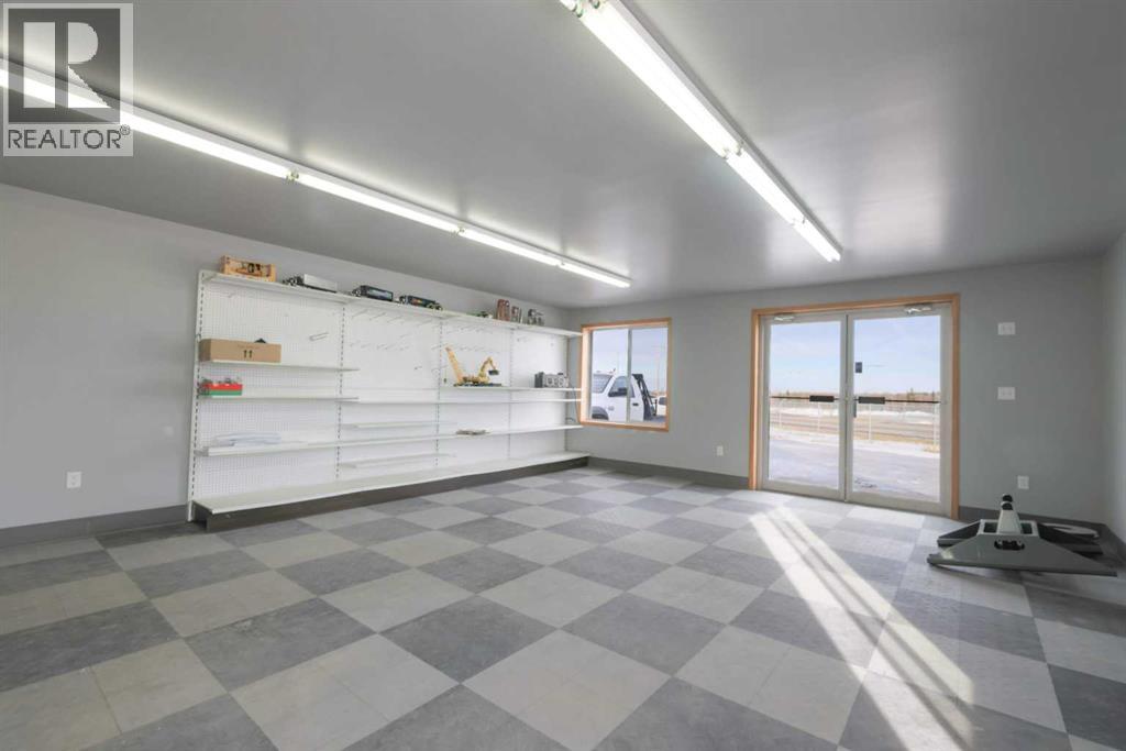 5222 44 Street Property Photo 15