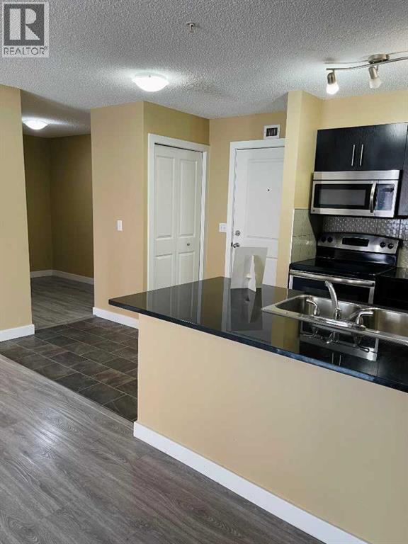 403 Mackenzie Way Southwest Property Photo 12