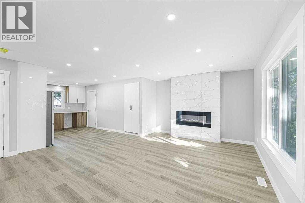 3239 Dovercliffe Road SE Property Photo 1