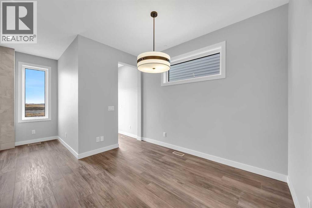 553 Hotchkiss Drive Se Property Photo 12