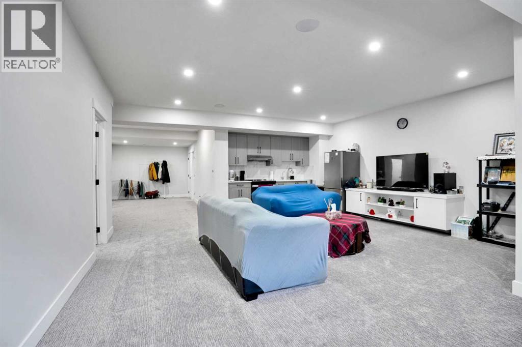 36 Waterford Terrace Property Photo 40