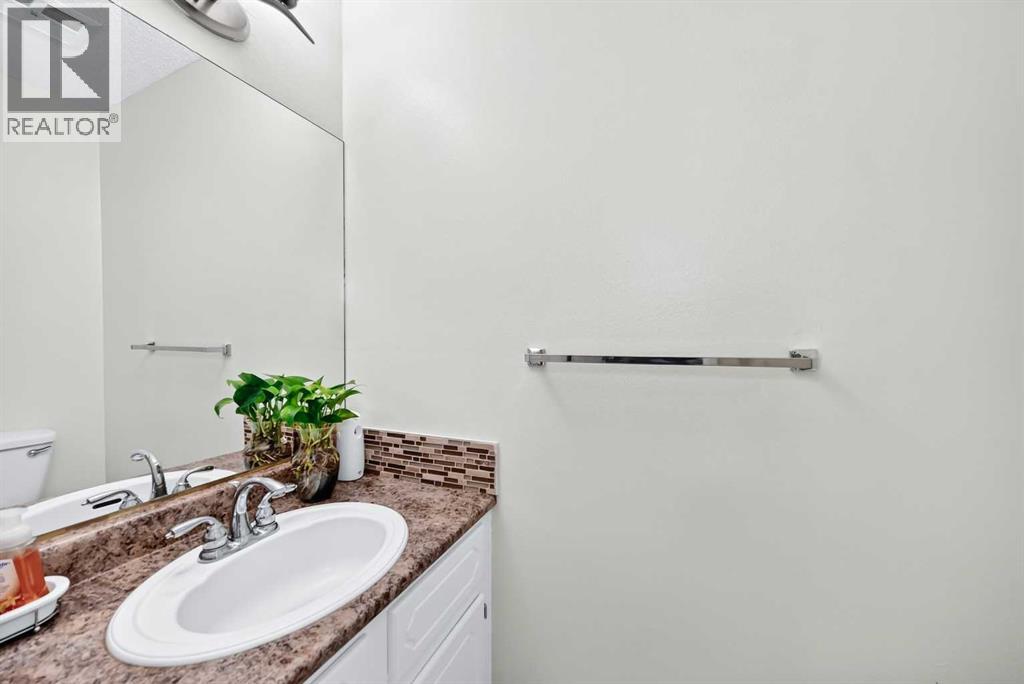 2727 Rundleson Road Northeast Property Photo 7