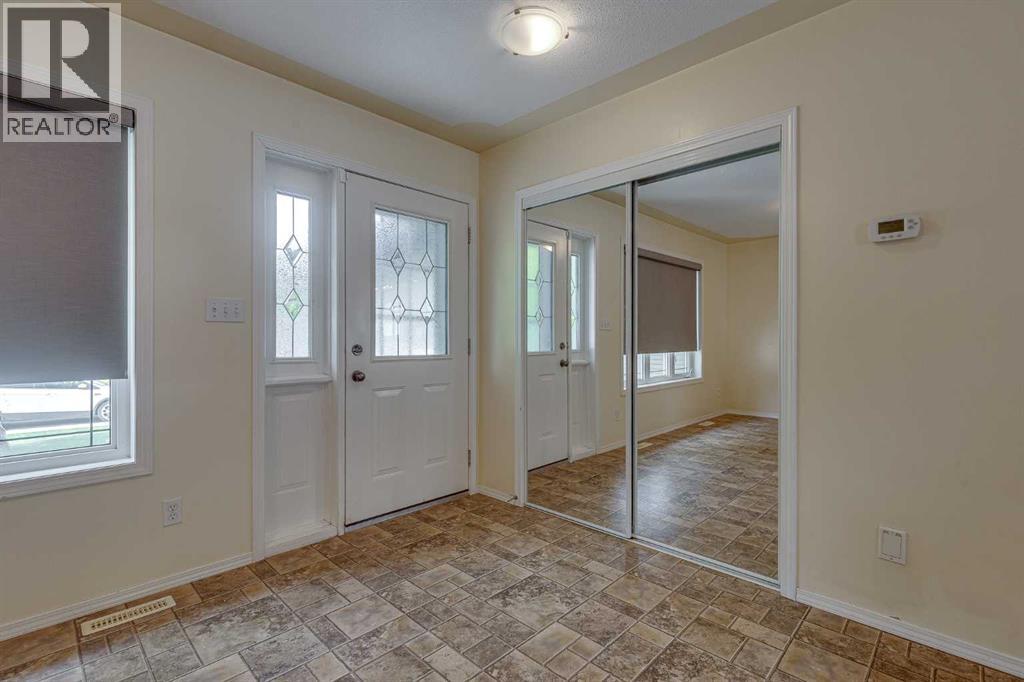82 Ruttan Close Property Photo 4
