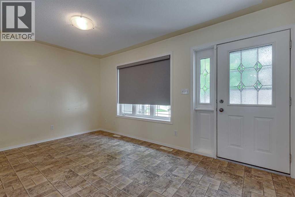 82 Ruttan Close Property Photo 5