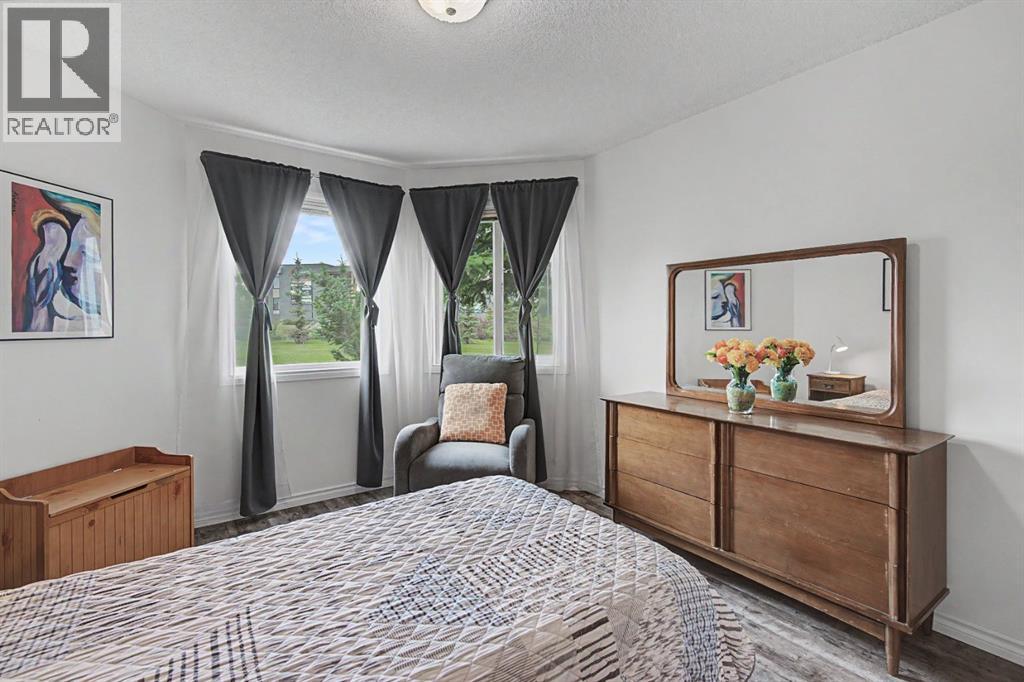 1818 Simcoe Boulevard Southwest Property Photo 16