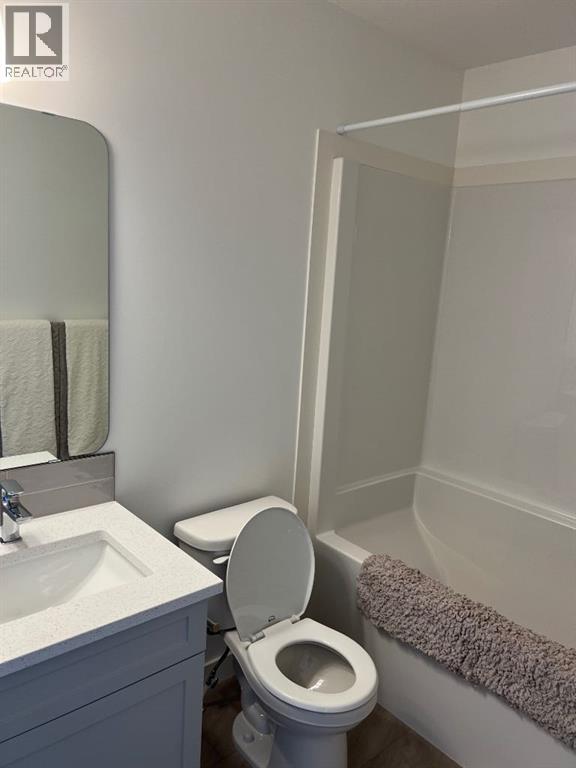 7309a 44b Avenue Property Photo 9