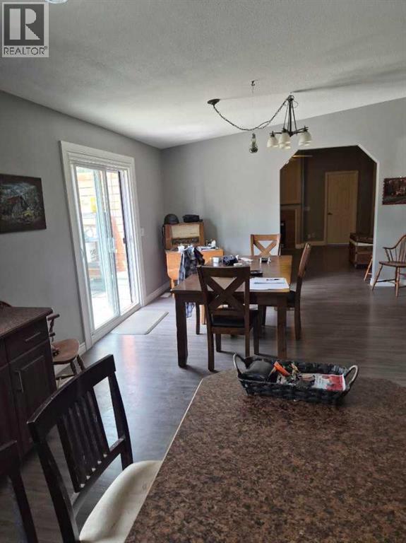 721023 Range Road 113 Property Photo 6