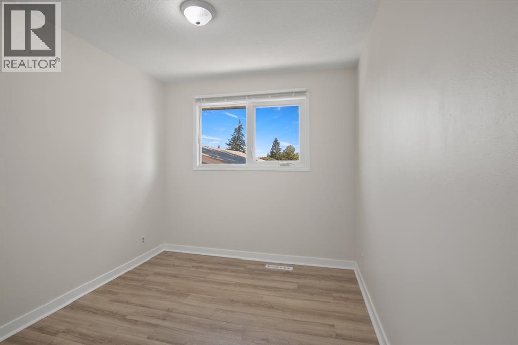 11 Oxbow Street Property Photo 11